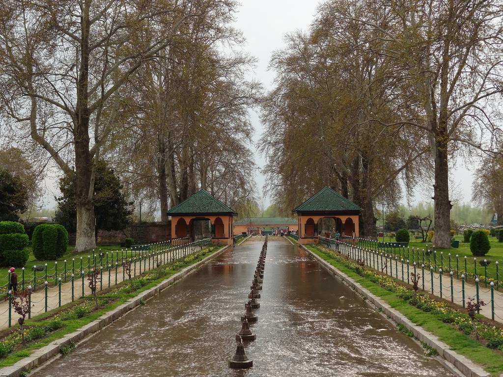 מלון Srīnagar Houseboat Moon Of Kashmir מראה חיצוני תמונה